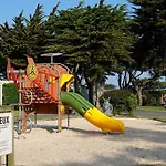 Les Perouses サン・クレマン・デ・バレーヌ