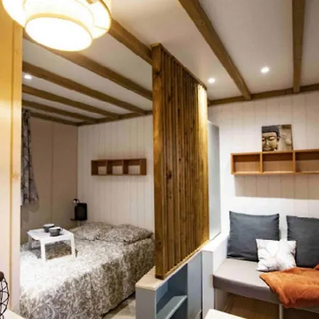 Les Perouses Camping 4*