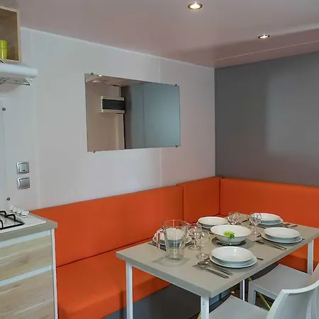 Les Perouses 4* 圣克莱门特德巴