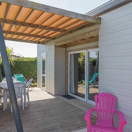 Les Perouses 营地 4*