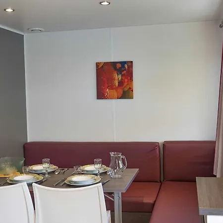 Les Perouses 营地 圣克莱门特德巴