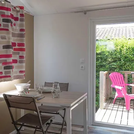 营地 Les Perouses 圣克莱门特德巴