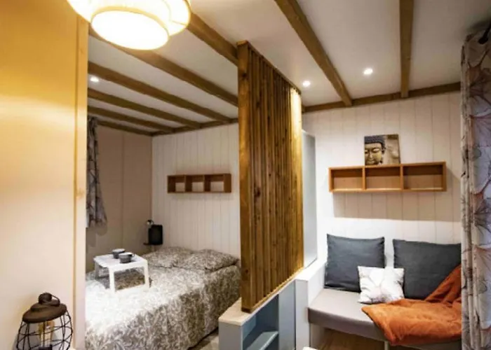 Les Perouses Camping 4*